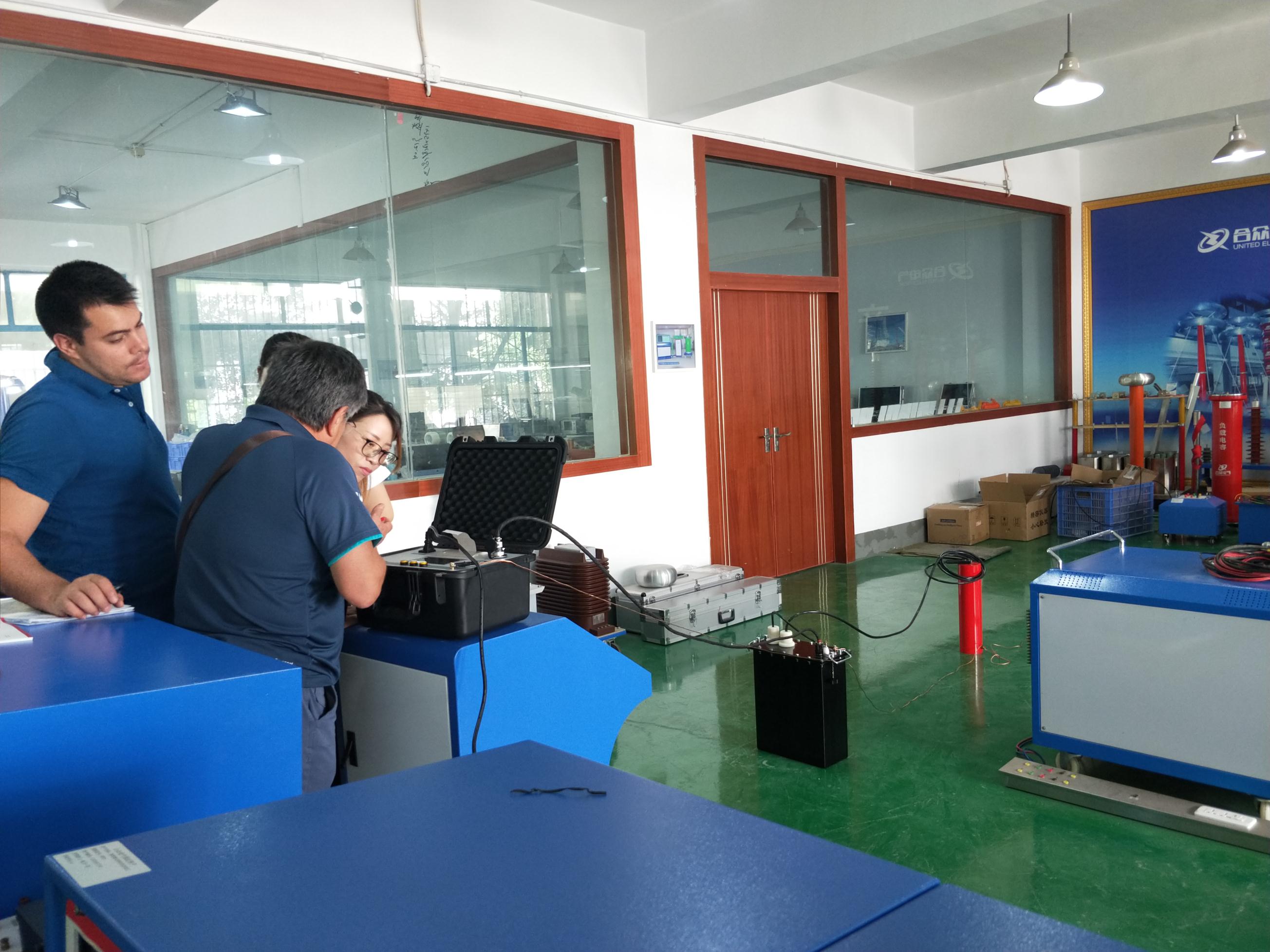 超低頻高壓發(fā)生器現(xiàn)場(chǎng)操作 超低頻高壓發(fā)生器現(xiàn)場(chǎng)操作