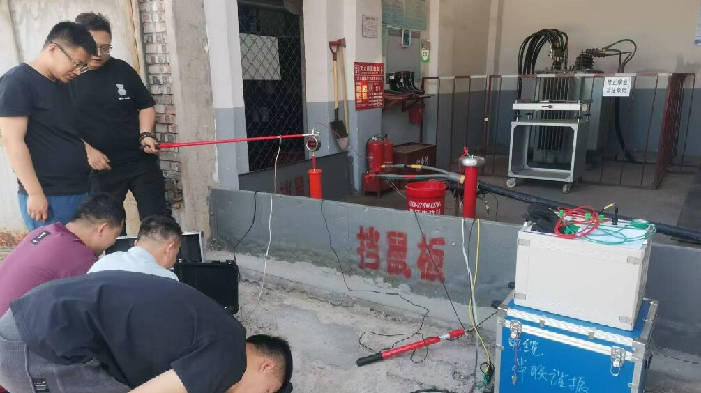 變頻串聯諧振耐壓試驗裝置 變頻串聯諧振耐壓試驗裝置